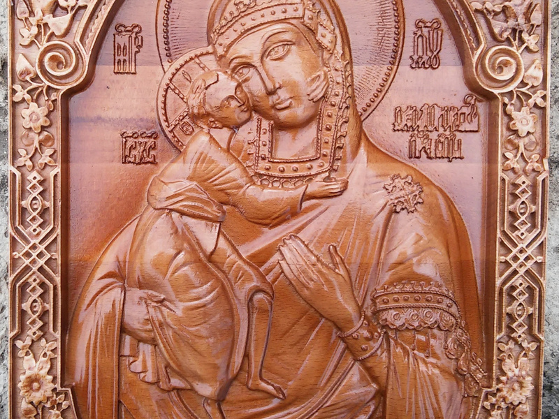 Икона Феодоровской Божьей Матери из дерева