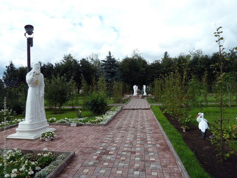  Серафимо-Дивеевский монастырь - сад и места для прогулок