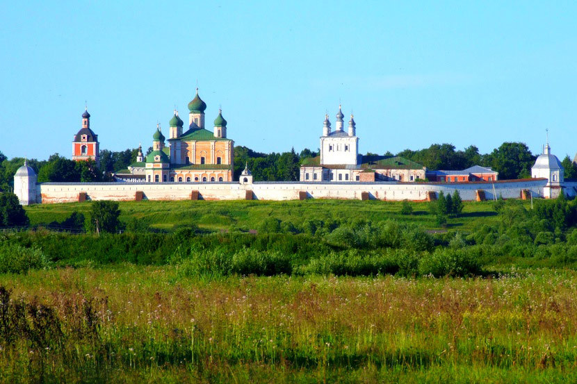 Панорамное фото Успенский Горицкого монастыря в Переяславле Залесском
