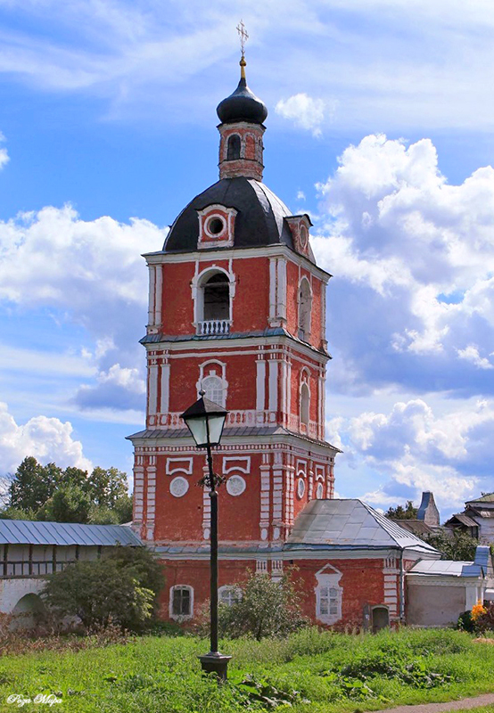 Колокольня Успенского Горицкого монастыря в Переяславле Залесском