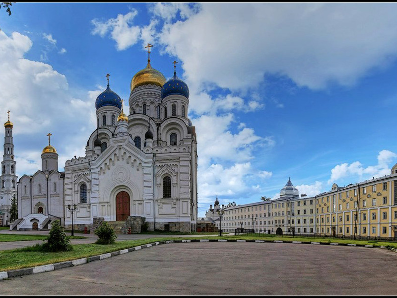 Дзержинск, Николо- Угрешский монастырь