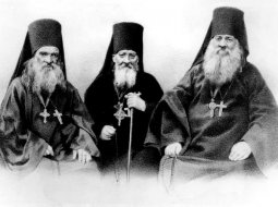 Прозорливые старцы в Москве — самые известные, в чем их роль в церкви