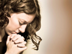 Молитвы о сохранении семьи и вразумлении мужа — кому читать